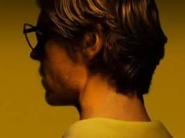 The trailer for "Monster: The Jeffrey Dahmer Story" Shows Evan Peters' Horrific Change